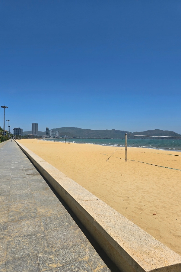 Quy Nonh beach