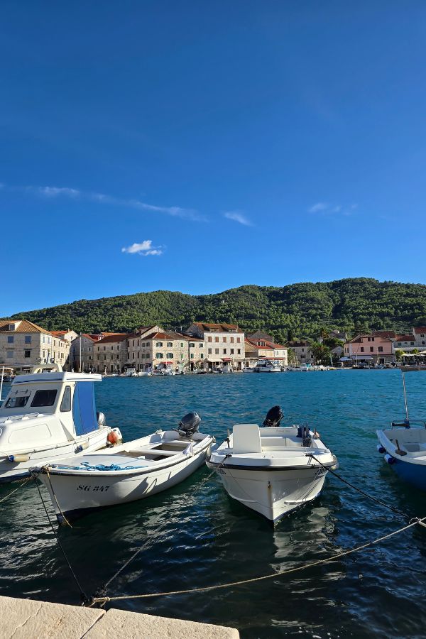 Stari Grad Harbour