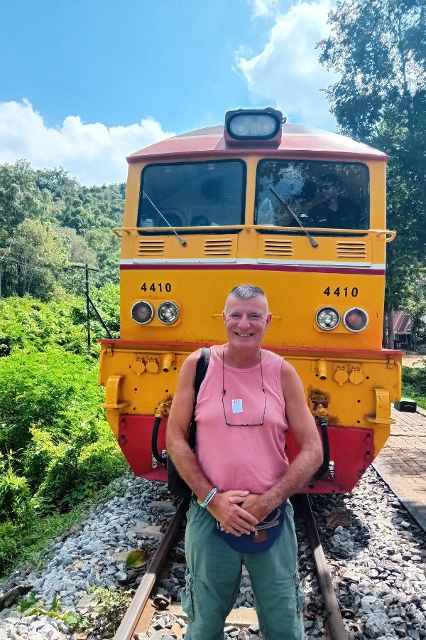 Ben by the train