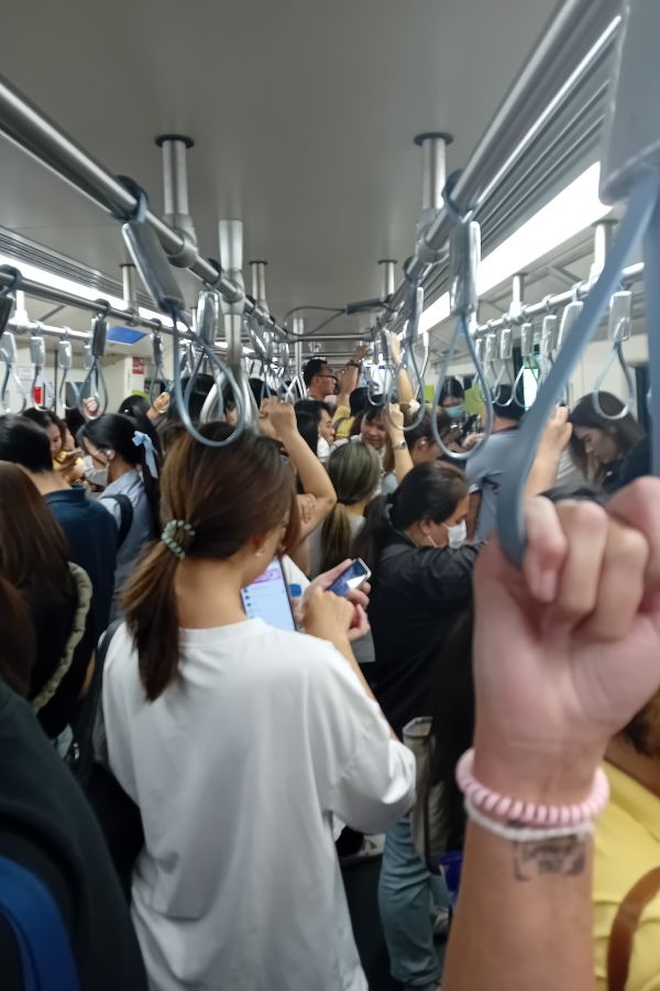 A bust MRT carriage
