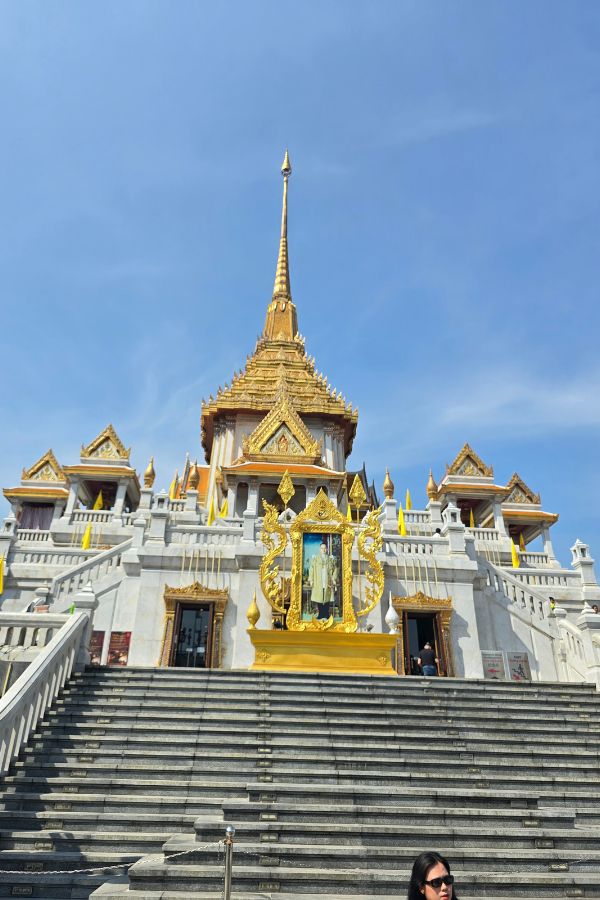 Steps up to Wat Trai Mit Temple