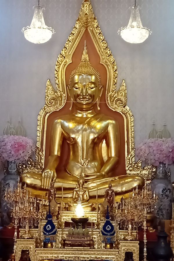 The 5 ton solid gold Buddha