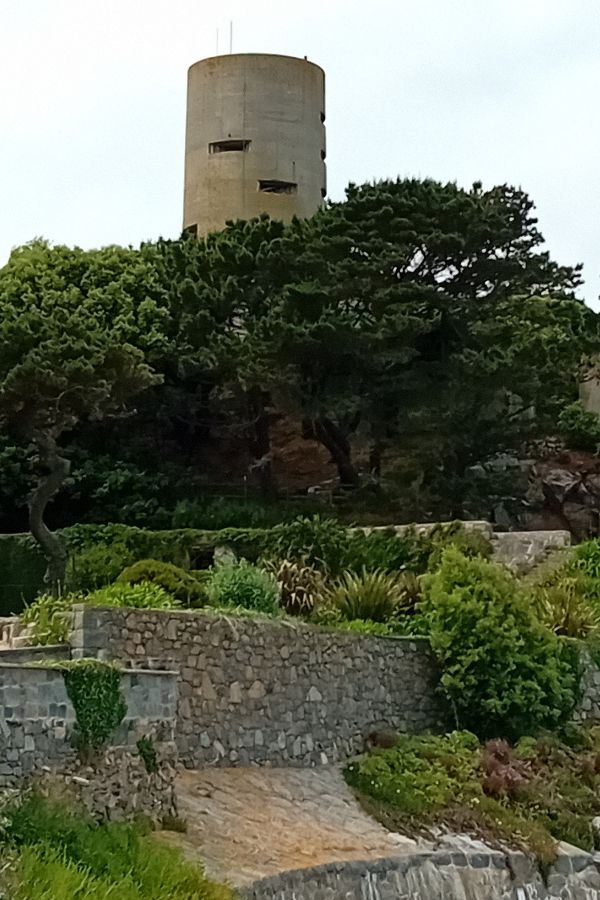 Another gun / obssservation towe