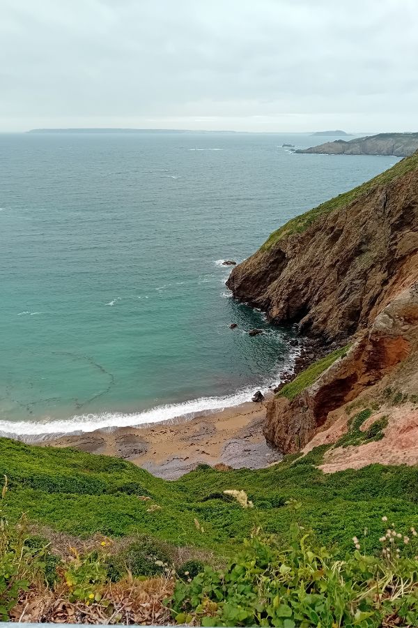 The beach at the bottom of La Coupee