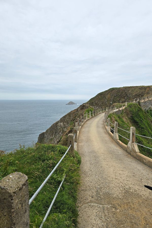 La Coupee, the bridge between Big and Little Sark