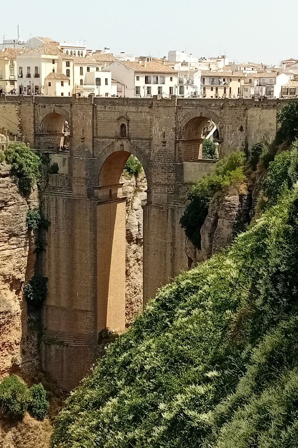 Puente Neuvo Bridge